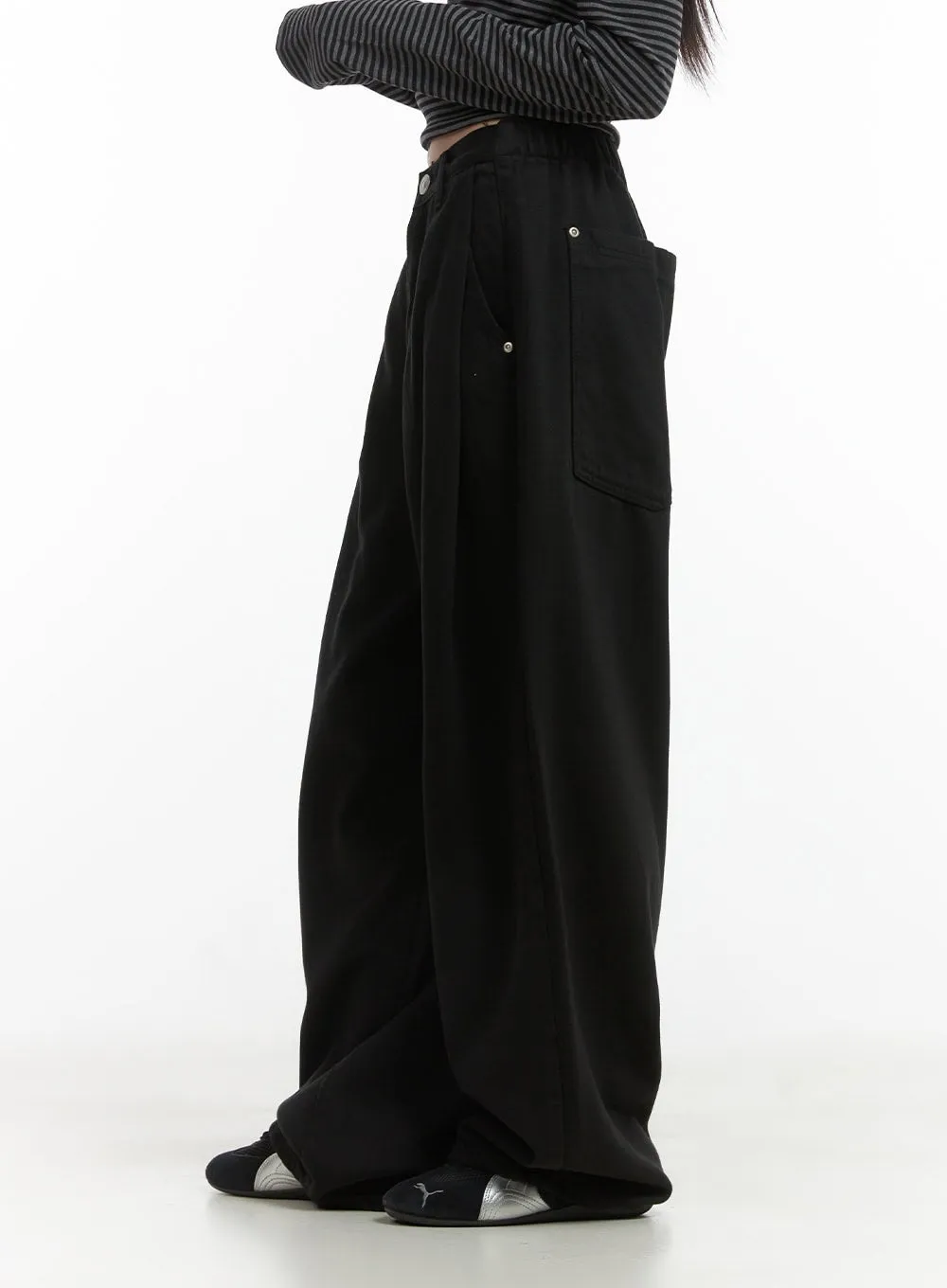 Classic Wide Fit Cotton Pants CO410