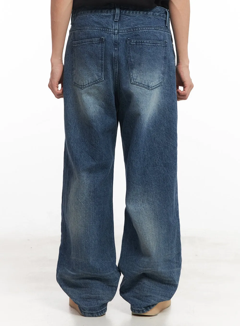 Men's Classic Wide-Fit Jeans IA521